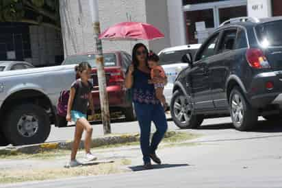 En esta época de calor, hay riesgos a la salud de la población.