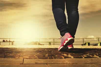 Cuanto más se camina, mayores son los beneficios para la salud. (PIXABAY)