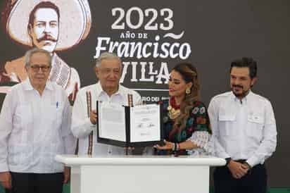 El director del IMSS destacó que se tendrá atención médica para las personas que no cuentan con seguridad social y se establecen los criterios para la transferencia.