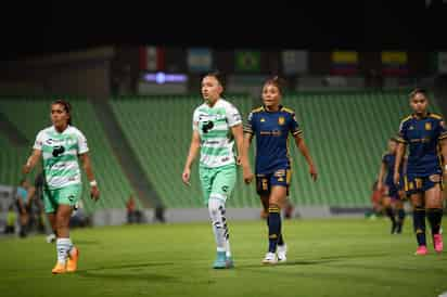 Contando el último partido del torneo pasado, las Guerreras han perdido ocho juegos al hilo, con 2 goles a favor y 34 en contra. (Jorge Martínez)