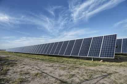 Van por un parque solar de mil megas en La Laguna de Durango; sería uno de los más grandes del país. (ARCHIVO)