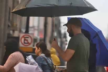 La aproximación de un sistema frontal fuera de temporada en el norte de México, propiciará lluvias puntuales fuertes en Chihuahua y Coahuila.