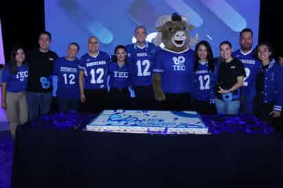 Líderes del instituto reunidos en el festejo de aniversario (EL SIGLO DE TORREÓN/ VAYRON INFANTE)