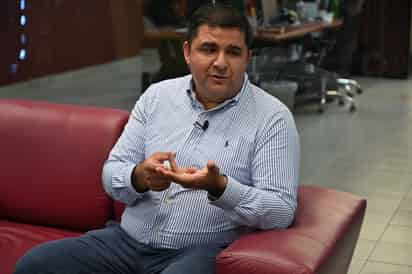 El alcalde de Lerdo, Homero Martínez Cabrera, visitó las instalaciones de El Siglo de Torreón para dialogar sobre los resultados de su administración. (VERÓNICA RIVERA)