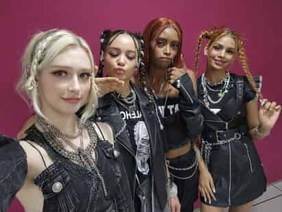 Blackswan, el polémico grupo de Kpop sin integrantes coreanas