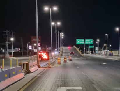 Se han estado colocando boyas, pintura reflejante y demás elementos de señalización y protección del carril a contraflujo.