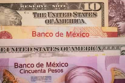 El peso se encamina a su segunda semana de pérdidas, de acuerdo con información de Bloomberg.