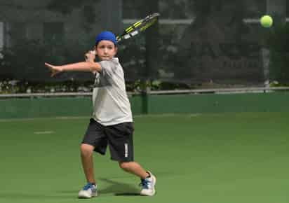 Un gran nivel de juego se ha visto tanto en las canchas de tenis como en las de pádel del Campestre de Torreón. . (Ramón Sotomayor)