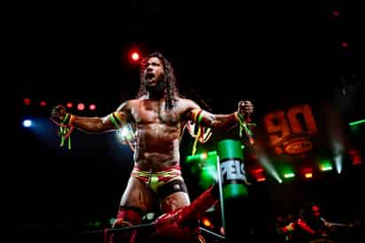 Luego de más de 20 años enmascarado, Dragón Rojo perdió la tapa ante Templario y dijo que sintió 'algo similar a perder a un ser querido', pero espera seguir en puestos estelares en el Consejo Mundial de Lucha Libre.