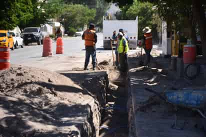 El Simas llevó a cabo la reposición de 4 a 5 mil metros de tubería de agua potable en colonias del norte, junto con Obras Públicas. (FERNANDO COMPEÁN)