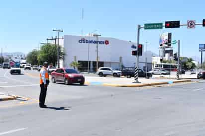 Los 45 elementos, entre agentes viales y cadetes de la academia, seguirán auxiliando la circulación en el Sistema Vial.