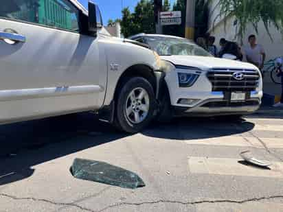 En el lugar del percance vial se dieron cita agentes de Tránsito y Vialidad, personal de peritos del Tribunal de Justicia Municipal y agentes de la Dirección de Seguridad Pública Municipal.