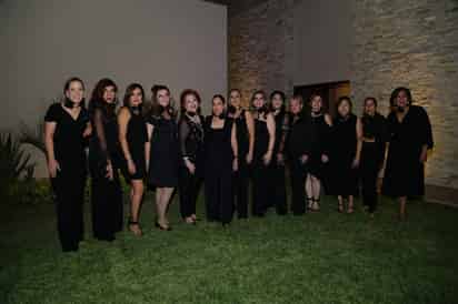 Integrantes del Club de Jardinería Orquídea Negra en su festejo de aniversario (EL SIGLO DE TORREÓN/ENRIQUE CASTRUITA)