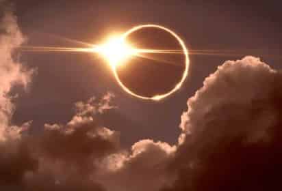 Un eclipse solar se produce cuando la Luna se coloca entre la Tierra y el Sol.