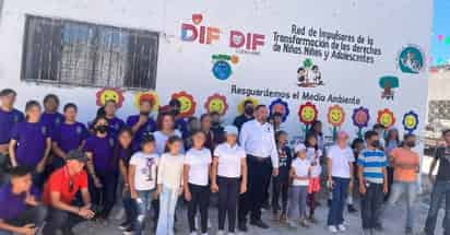 Alumnos del Centro Pamar del DIF comparten experiencias a favor del medio ambiente. (CORTESÍA)