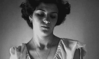 Clara Aparicio es una mujer que marcó un profundo cambio en la vida del escritor mexicano Juan Rulfo.