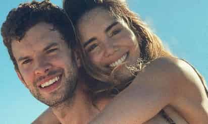 Raúl Ocampo se despide con emotivo mensaje de su novia Alejandra Villafañe, actriz que falleció por cáncer