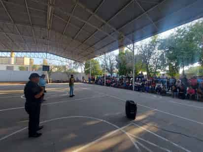 Agentes de DSPM se reunieron con 150 padres de familia. (ARCHIVO)