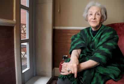 Distraída, de humor singular y gran repostera: Ida Vitale, la poeta que sopla 100 velas