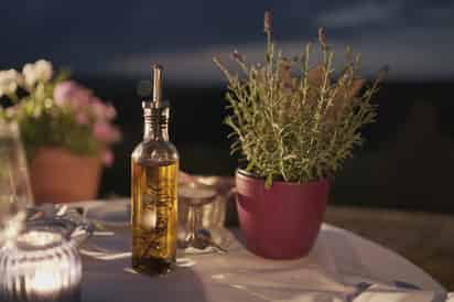 Beneficios de consumir aceite de oliva con limón en ayunas