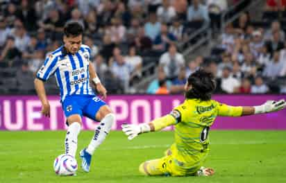 Inofensivos y goleados; Santos pone en riesgo su boleto al 'play in' tras perder contra Rayados