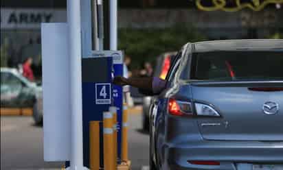 Sam's y Paseo Durango se amparan contra estacionamiento gratuito a clientes