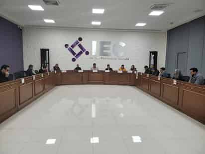 Las aportaciones de militantes y simpatizantes durante la precampaña y campaña no podrán exceder el 40 y 15 por ciento. (MA. ELENA HOLGUÍN)