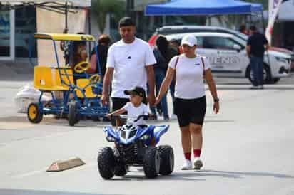 Por el fin de semana largo esperan mayor asistencia al Paseo Colón, el cual se canceló la semana anterior por las lluvias. (EL SIGLO DE TORREÓN)