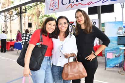 Belem Puentes, Mónica Castañeda y Karla Amaro.