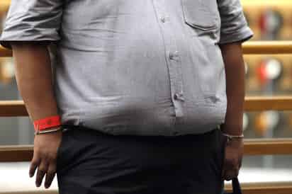 Son necesarios estudios de cohortes con evaluaciones de la ingesta de seguimiento dietético a largo plazo.