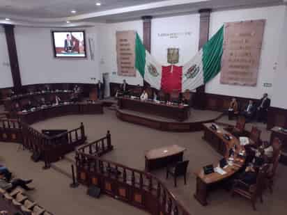 Con mayoría de votos, el Congreso estatal avaló el otorgamiento de 63 fiats notariales. (EL SIGLO DE TORREÓN)