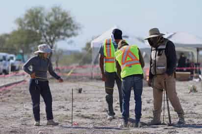 El Centro Regional de Identificación Humana en Coahuila (CRIH) informó que en este año se intervino en tres predios de fosas clandestinas en la Comarca Lagunera, donde al menos se han recuperado más de 30 mil fragmentos restos humanos de personas desaparecidas.