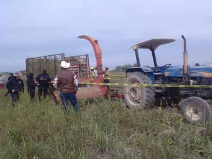 Este lunes, un hombre murió prensado al atorarse en el mecanismo de una máquina ensiladora, en Gómez Palacio.