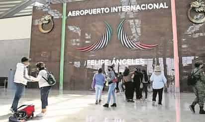 Las Fuerzas Armadas controlan ya 18 aeropuertos, diez la Secretaría de la Defensa Nacional y ocho la Secretaría de Marina-Armada de México.