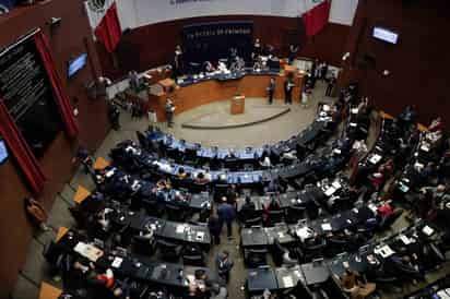 Las y los senadores que pretendan optar por la elección consecutiva deberán notificar su decisión a través de una carta de intención.
