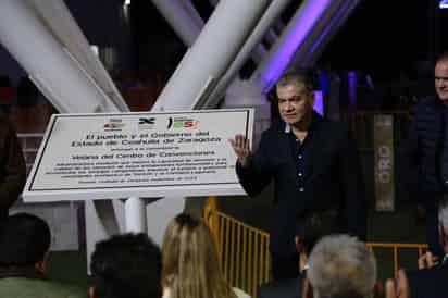 Ayer, el gobernador Miguel Ángel Riquelme, inauguró la Velaria del Centro de Convenciones. Este fue el último evento público del mandatario, donde se hicieron presentes figuras de la política y culminó con un concierto de Flans y Pandora. (ENRIQUE MORENO CASTRUITA / EL SIGLO DE TORREÓN)