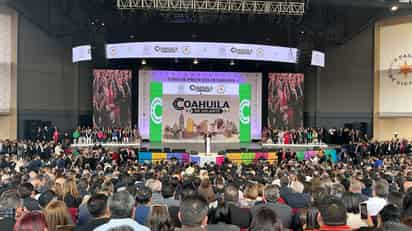 Manolo Jiménez encabezó una toma de protesta ciudadana, en la cual ofreció un mensaje, detallando los ejes de su gobierno.