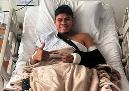 El campeón Superpluma de la Organización Mundial de Boxeo (OMB), el mexicano Emanuel Navarrete, anunció que se sometió a una cirugía de su mano izquierda, luego del empate que logró hace apenas dos semanas ante el brasileño Robson Conceicao.