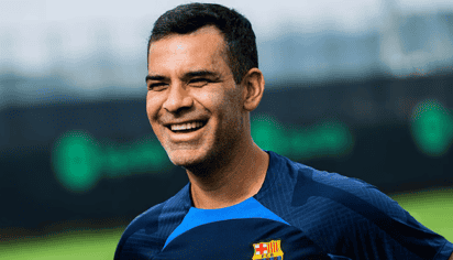 Quieren a Rafael Márquez como sustituto de Xavi Hernández en el Barcelona