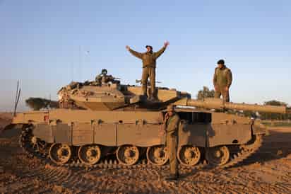 La ofensiva que lanzó Israel contra el grupo islamista deja hasta ahora más de 18 mil 200 muertos y cerca de 50 mil heridos, según autoridades gazatíes. (ARCHIVO)