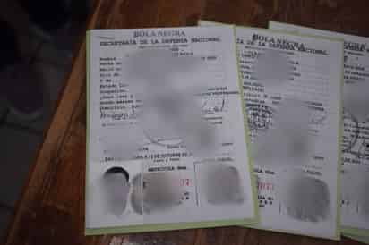 Piden a los jóvenes que no dejen de acudir por su cartilla.