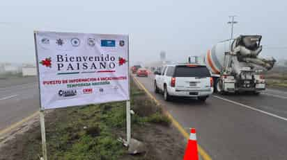 Autoridades del municipio de Nava llevaron a cabo el banderazo de inicio de operación del módulo de atención a paisanos, el cual fue instalado a un costado de la carretera federal número 57, cerca del entronque a la zona urbana del municipio y a unos metros de una estación de gasolina.