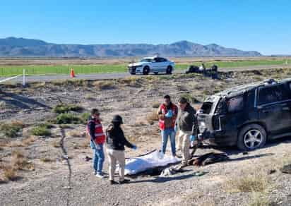 El cuerpo de la persona fallecida fue trasladado a las instalaciones del servicio médico forense. (EL SIGLO DE TORREÓN)