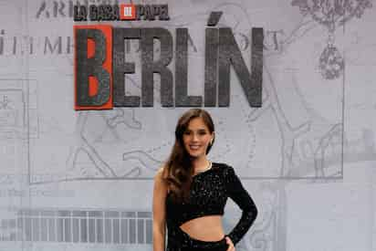 La actriz mexicana Samantha Siqueiros a su llegada al estreno mundial de la serie “Berlín”, el spin-off de “La Casa de papel“, este martes en Madrid. EFE/ Juanjo Martín