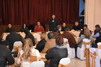 El alcalde de Lerdo se reunió con secretarios y directores del Ayuntamiento de Lerdo.