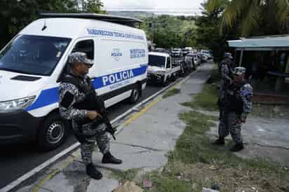 La PNC agregó, sin brindar más detalles sobre el crimen, que agentes policiales 'están en búsqueda del responsable para que sea castigado con todo el peso de la ley'. (RODRIGO SURA / EFE)