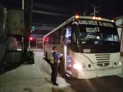 El monitoreo del servicio de las rutas de transporte será desde la primera salida, es decir a las 5:20 y 5:45 horas, dependiendo de la ruta. (EL SIGLO DE TORREÓN)