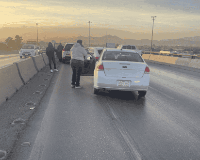 La circulación vehicular se vio afectada por algunos minutos hasta que las unidades siniestradas fueron retiradas del lugar. (EL SIGLO DE TORREÓN)