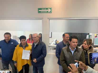 Aunque a nivel estatal, Acción Nacional trató de llegar de último minuto al IEC, no pudo integrarse a la coalición entre el PRI, PRD y UDC de manera formal. (EL SIGLO DE TORREÓN)