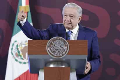 'Lo primero es que estamos nosotros haciendo un análisis de todas las iniciativas', dijo AMLO. (ARCHIVO)